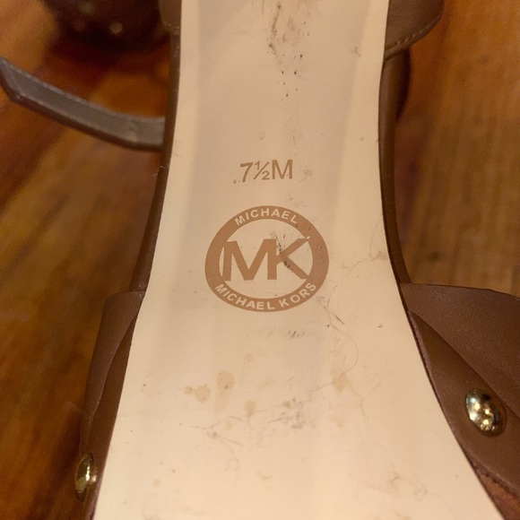 Michael Kors Brown Summer heel - Picture 3 of 5